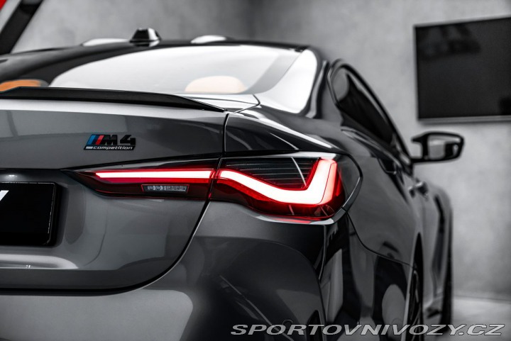 BMW M4 Coupe xDrive Competition 1800