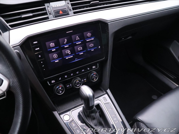 Volkswagen Ostatní modely Passat 2,0 TSI 200kW R-Line CZ 4 2019