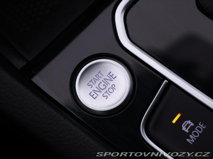 Volkswagen Ostatní modely Passat 2,0 TSI 200kW R-Line CZ 4 2019