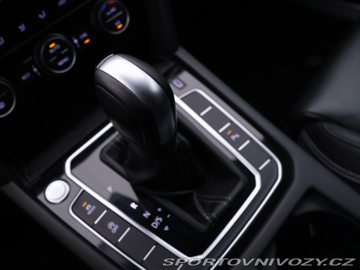 Volkswagen Ostatní modely Passat 2,0 TSI 200kW CZ R-Line 4 2019