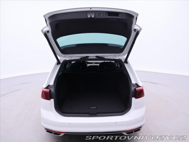 Volkswagen Ostatní modely Passat 2,0 TSI 200kW CZ 4M DPH R 2019