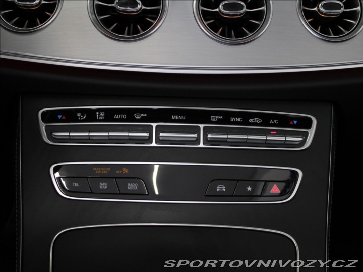 Mercedes-Benz E 2,0 E200 AMG Cabrio 9070k 2023