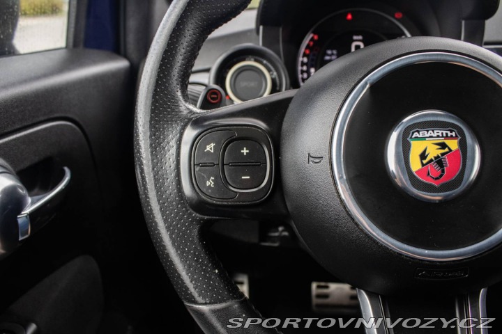 Abarth 595 Monster Energy Yamaha MT 2021