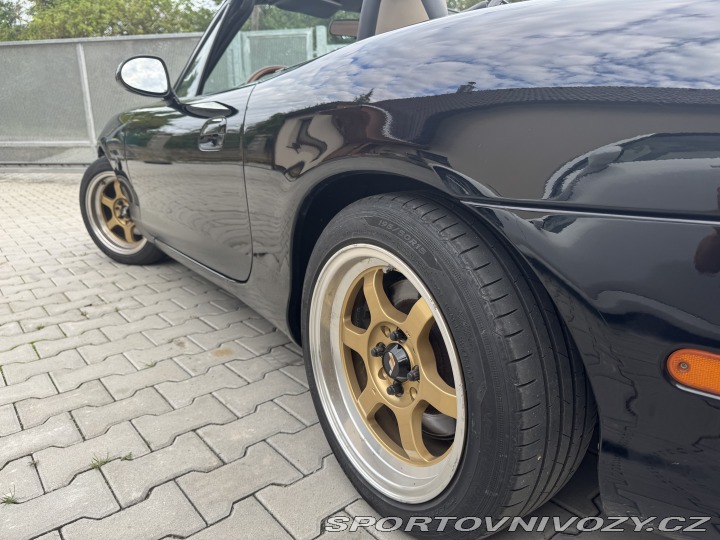 Mazda MX-5  2002