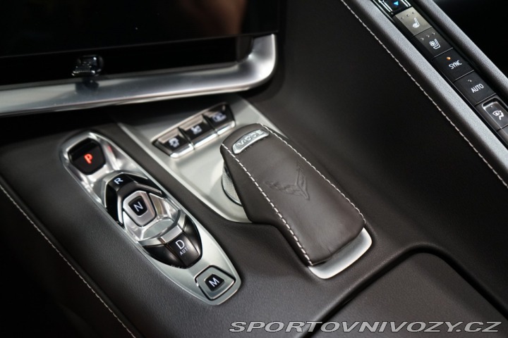 Chevrolet Corvette C8*STINGRAY*2LT*BOSE*ZÁRU 2023