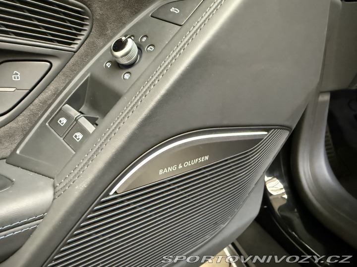 Audi R8  2021