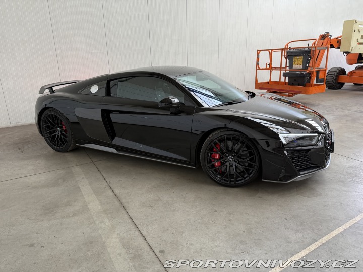 Audi R8  2021