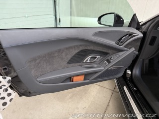 Audi R8  2021