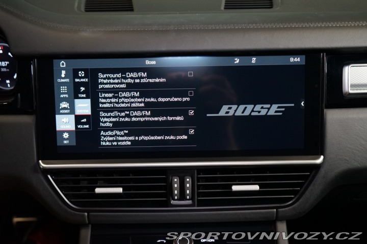 Porsche Cayenne TURBO*PCCB*PDCC*TAŽNÉ*ZÁR 2019