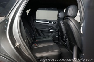 Porsche Cayenne TURBO*PCCB*PDCC*TAŽNÉ*ZÁR 2019