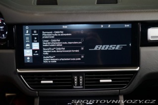 Porsche Cayenne TURBO*PCCB*PDCC*TAŽNÉ*ZÁR 2019