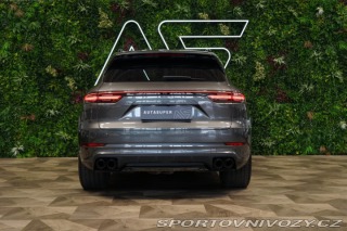 Porsche Cayenne TURBO*PCCB*PDCC*TAŽNÉ*ZÁR 2019