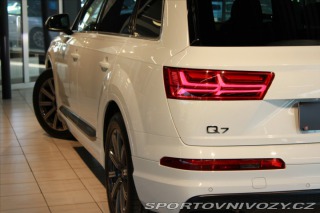 Audi Ostatní modely Q7 50TDi quattro S Line 2018
