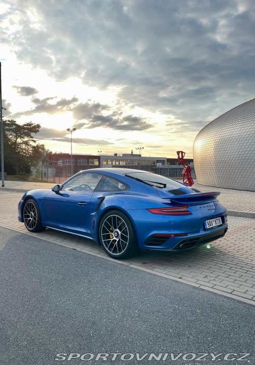 Porsche 911  2016