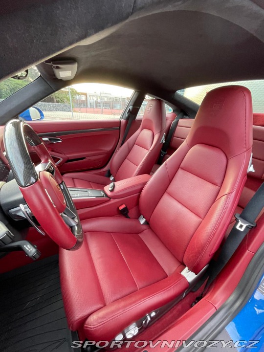 Porsche 911  2016