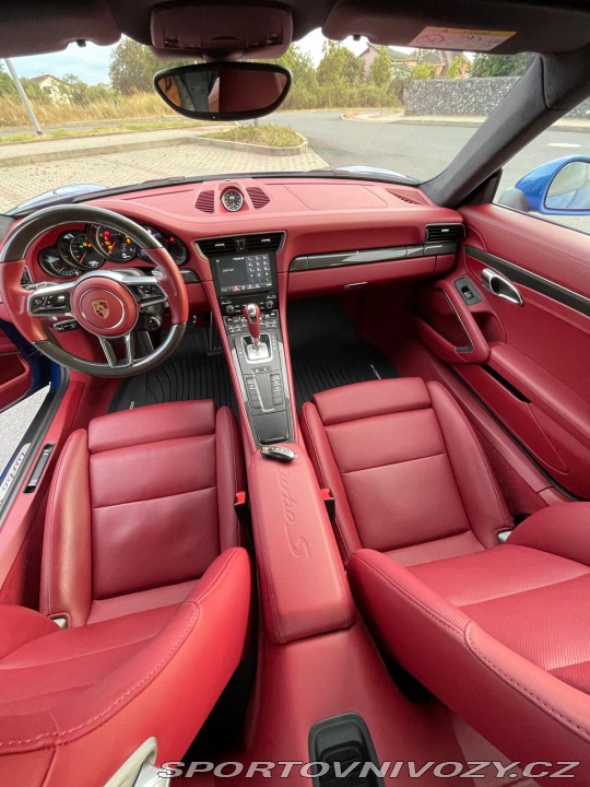 Porsche 911  2016