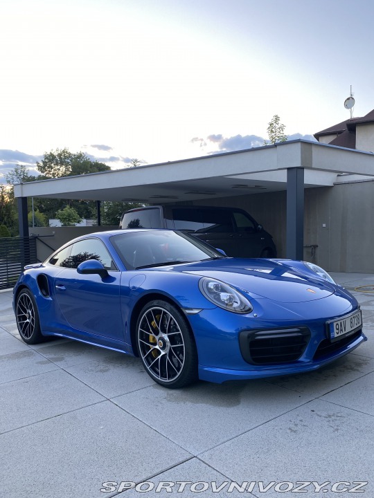 Porsche 911  2016