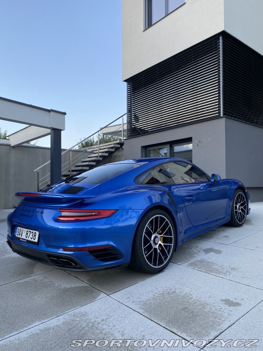 Porsche 911  2016