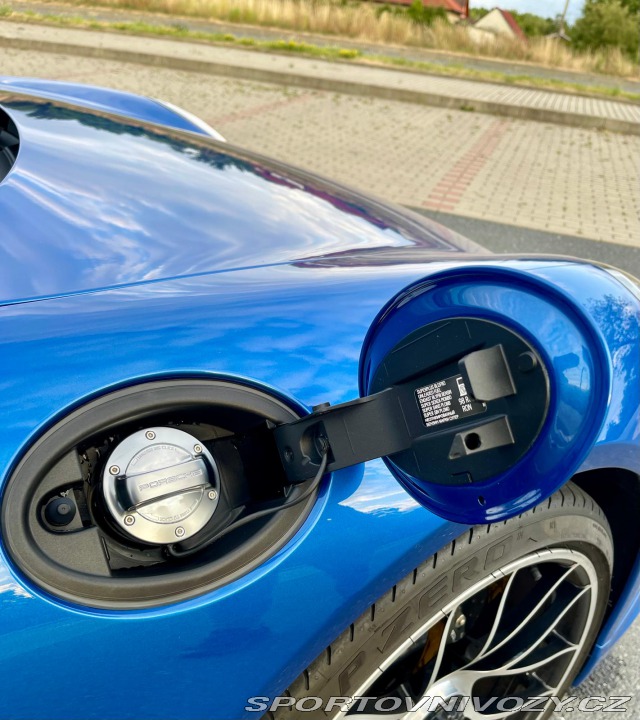 Porsche 911  2016