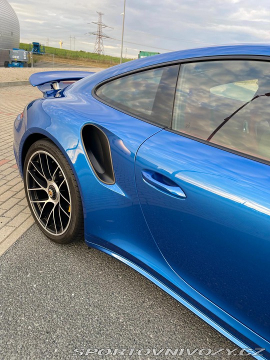 Porsche 911  2016
