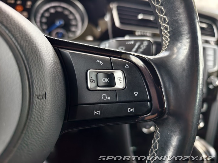 Volkswagen Golf  2015