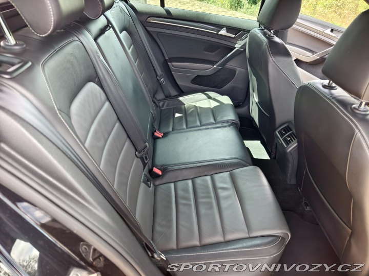 Volkswagen Golf  2015
