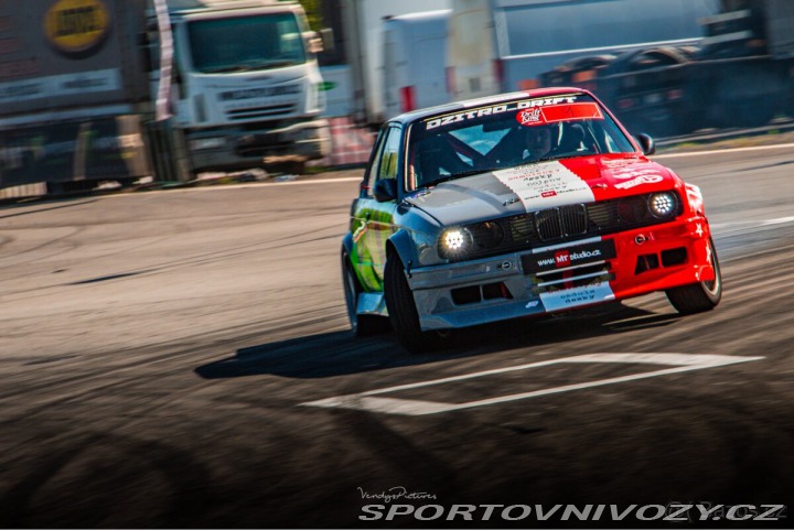 BMW 3 V8 Drift 1988