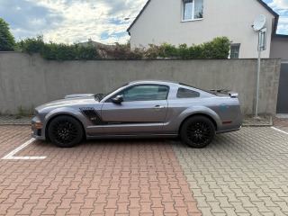Ford Mustang GT 2006