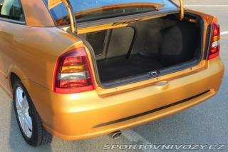 Opel Astra  2001