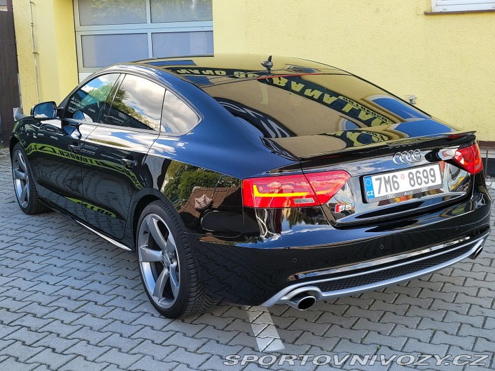 Audi A5 2,0TFSi S-line 2012