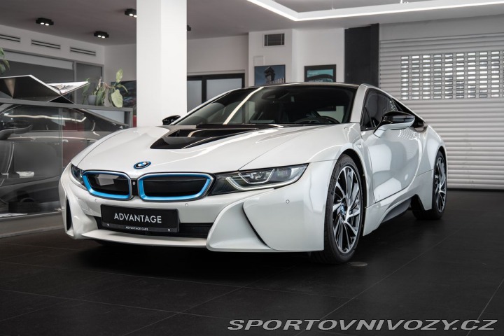 BMW i8  2015