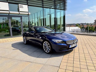 BMW Z4 3.0i sDrive manuál