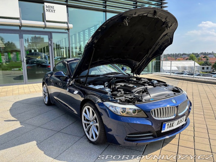 BMW Z4 3.0i sDrive manuál 2010