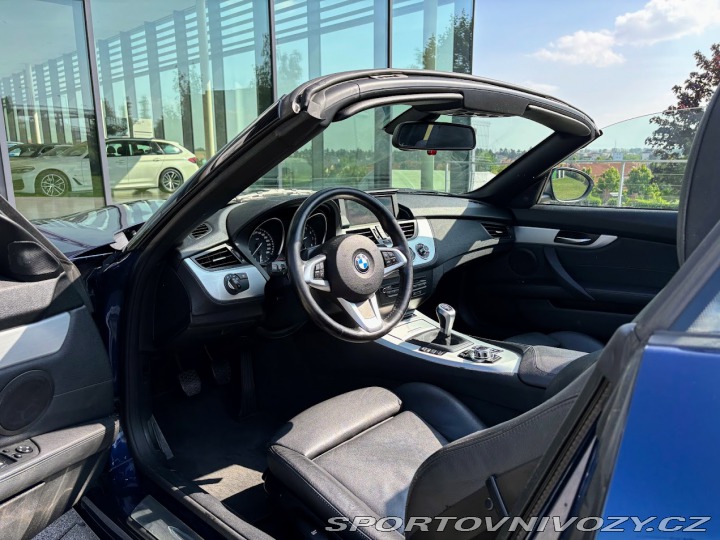 BMW Z4 3.0i sDrive manuál 2010