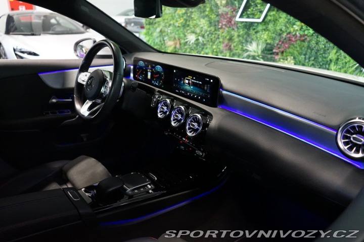 Mercedes-Benz A 200*AMG*CARPLAY*LED*CAMER 2020