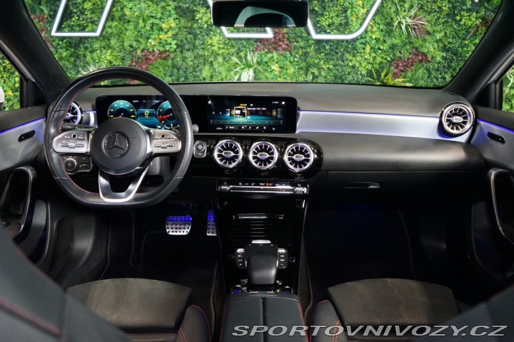 Mercedes-Benz A 200*AMG*CARPLAY*LED*CAMER 2020