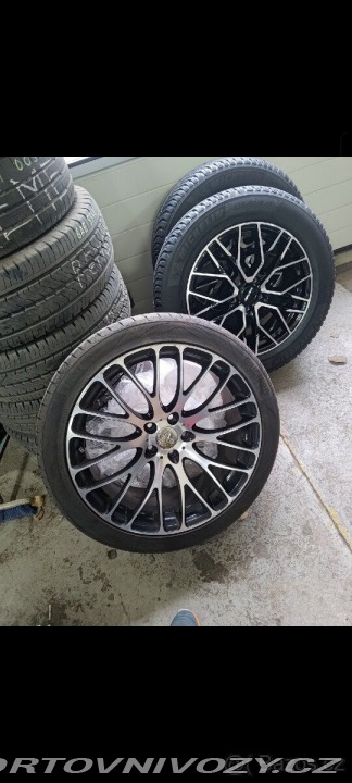 Honda Ostatní modely CR-V 2,2 idtec. Honda 4x4 1800