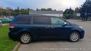 Toyota Ostatní modely Sienna 3,5   v6.4×4 2011