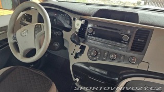 Toyota Ostatní modely Sienna 3,5   v6.4×4 2011
