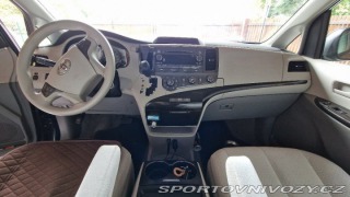 Toyota Ostatní modely Sienna 3,5   v6.4×4 2011