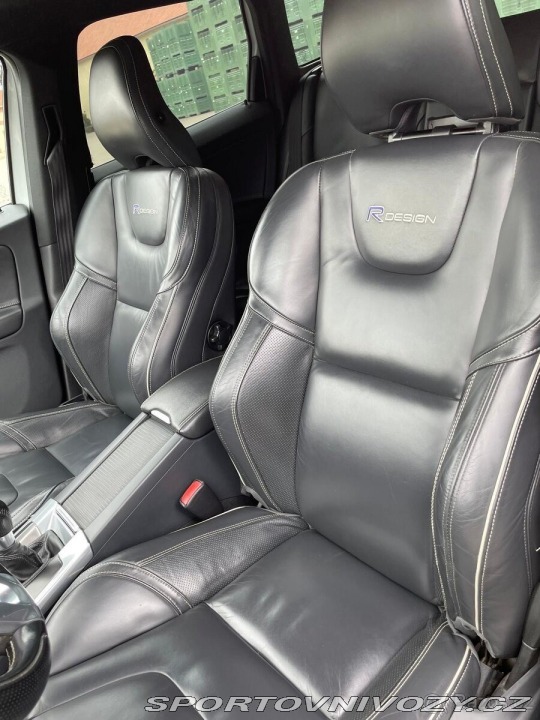 Volvo Ostatní modely XC60 2,4 D5 R-DESING 158kW 1 2013
