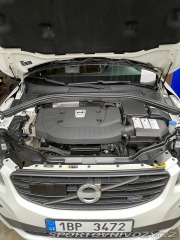 Volvo Ostatní modely XC60 2,4   D5 R-DESING 158kW 1 2013