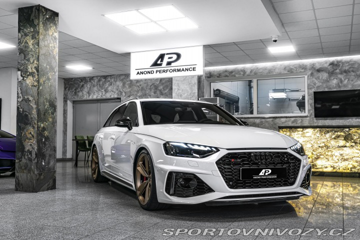 Audi RS4 CompetitionPLUS/KARBON/MM 2023