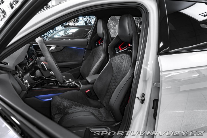Audi RS4 CompetitionPLUS/KARBON/MM 2023