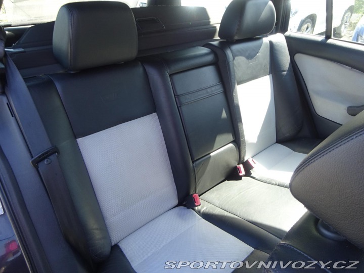 Škoda Octavia RS RS 1.8T 132kW LPG XENONY 2003