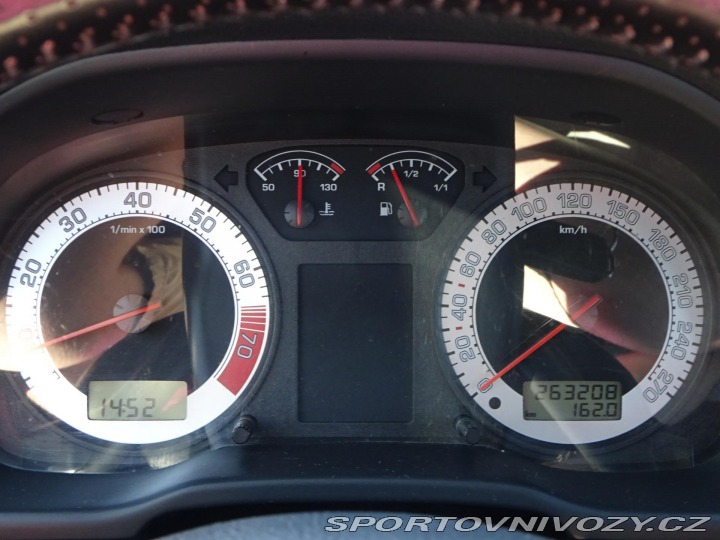 Škoda Octavia RS RS 1.8T 132kW LPG XENONY 2003
