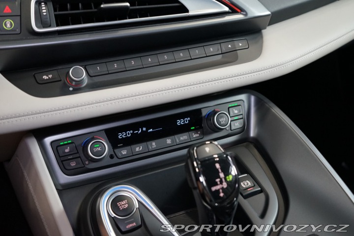 BMW i8 1.5*IDRIVE*FROZEN*CAMERA* 2016