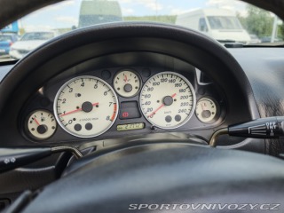 Mazda MX-5  2004