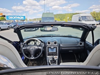 Mazda MX-5  2004