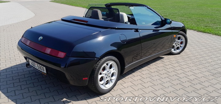 Alfa Romeo Spider 1998